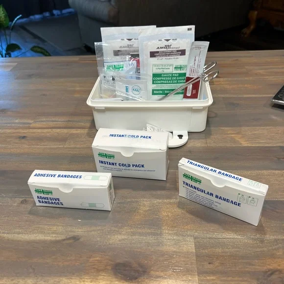 White First Aid Kit - Picture 9 of 9